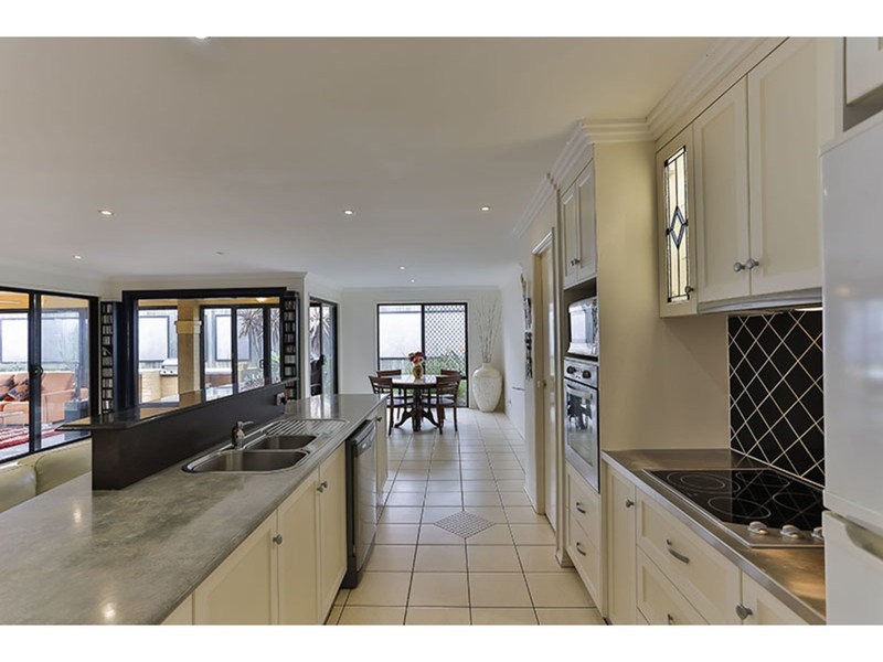 89 Nelson Street, Middle Ridge QLD 4350