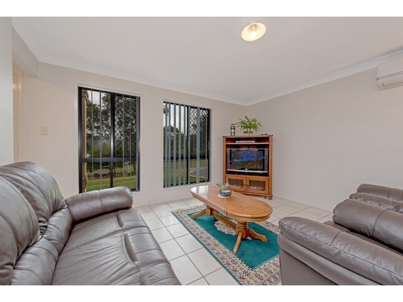 28 Junction Drive, Gowrie Junction QLD 4352