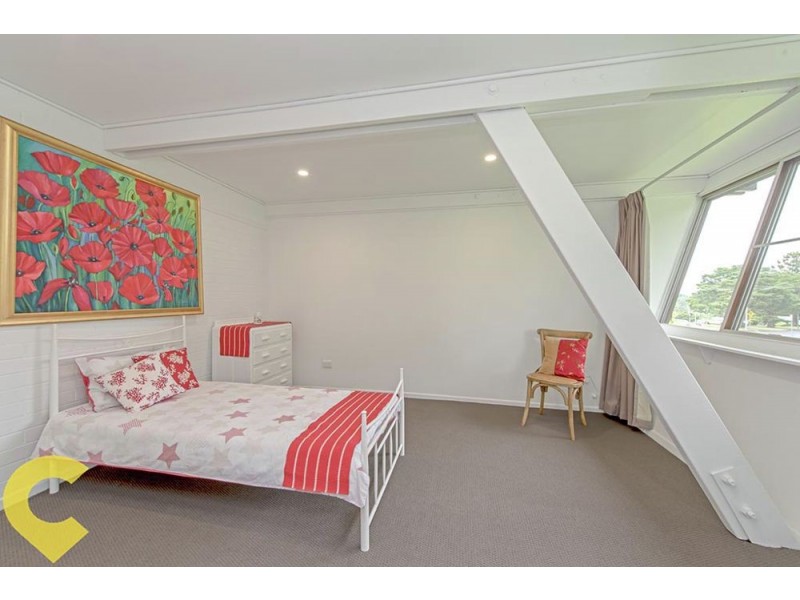 24 Tourist Road, East Toowoomba QLD 4350