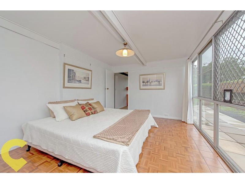 24 Tourist Road, East Toowoomba QLD 4350