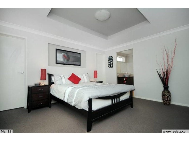 7 Page Court, Kearneys Spring QLD 4350