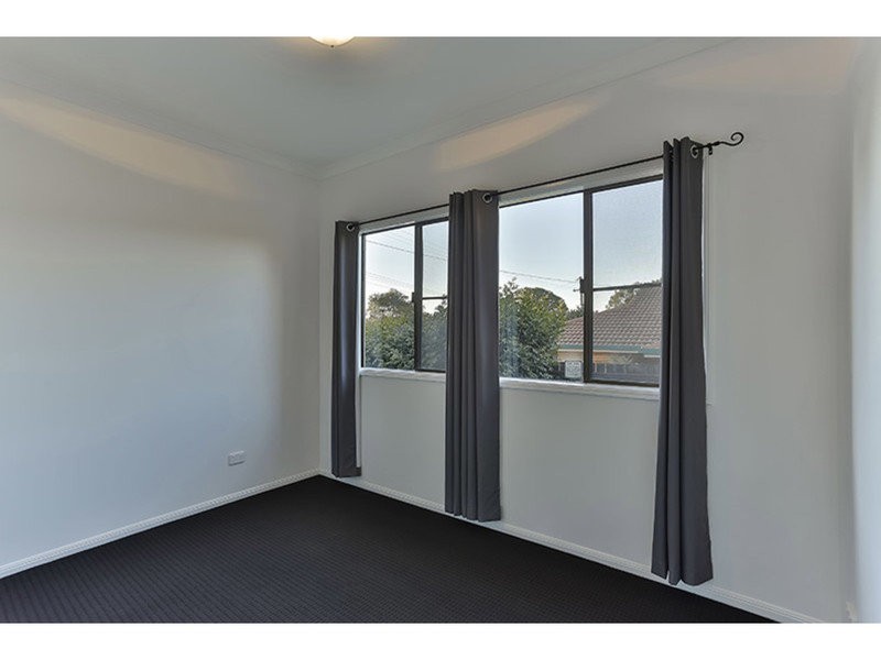 66 Gordon Avenue, Newtown QLD 4350