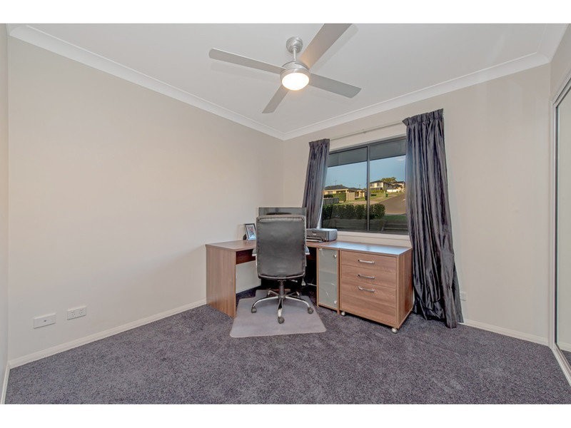 7 McShane Drive, Mount Kynoch QLD 4350