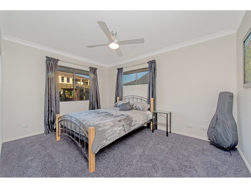 7 McShane Drive, Mount Kynoch QLD 4350