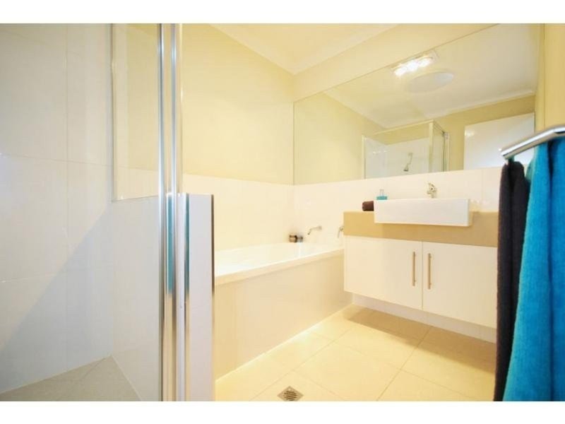 Unit 1/14 Chainey Street, Glenvale QLD 4350