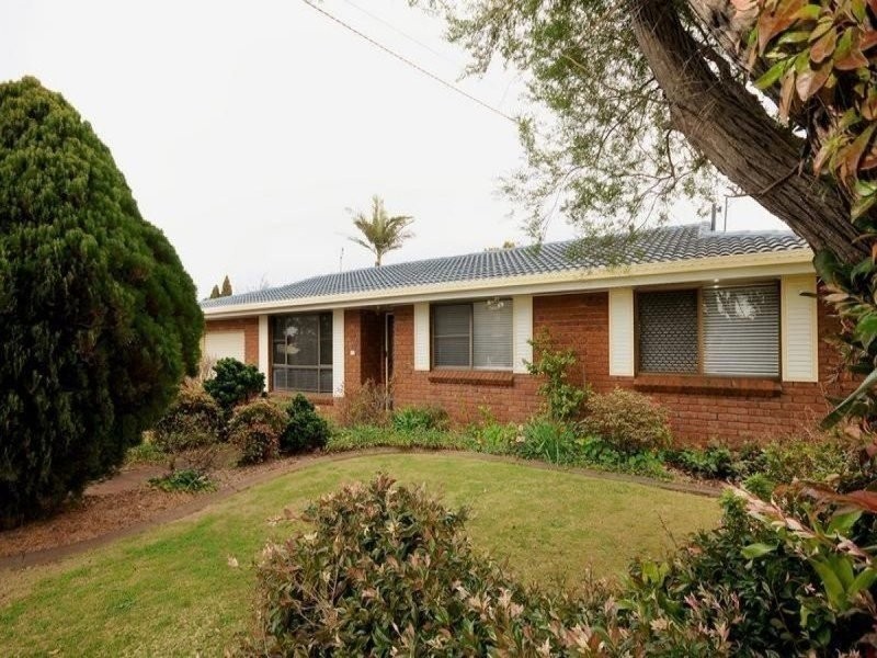 59 Arabian Street, Harristown QLD 4350
