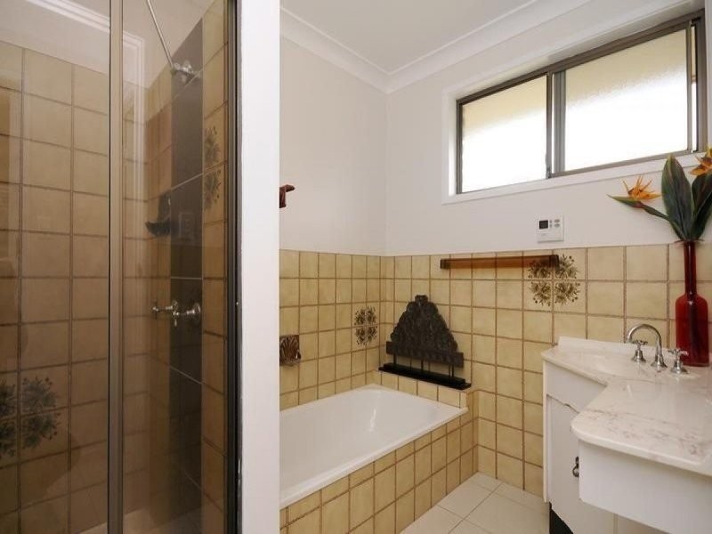 59 Arabian Street, Harristown QLD 4350