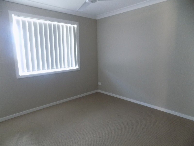 2/4 Samuel Court, Darling Heights QLD 4350