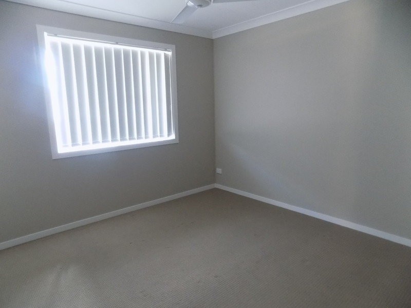 2/4 Samuel Court, Darling Heights QLD 4350