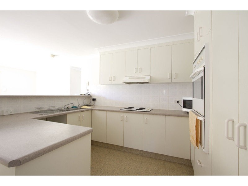 9 Gainsborough Drive, Glenvale QLD 4350