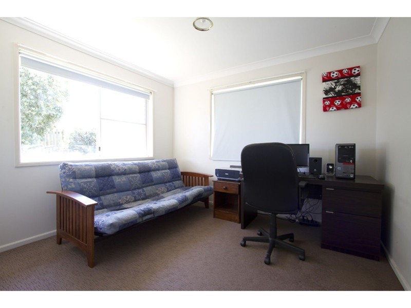 9 Gainsborough Drive, Glenvale QLD 4350