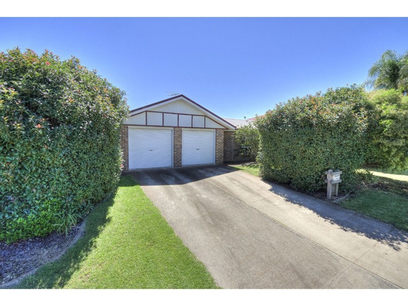 9 Gainsborough Drive, Glenvale QLD 4350