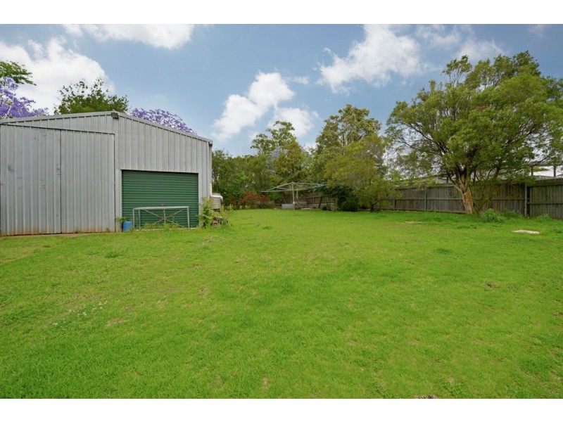 15 Whichello Street, Newtown QLD 4350