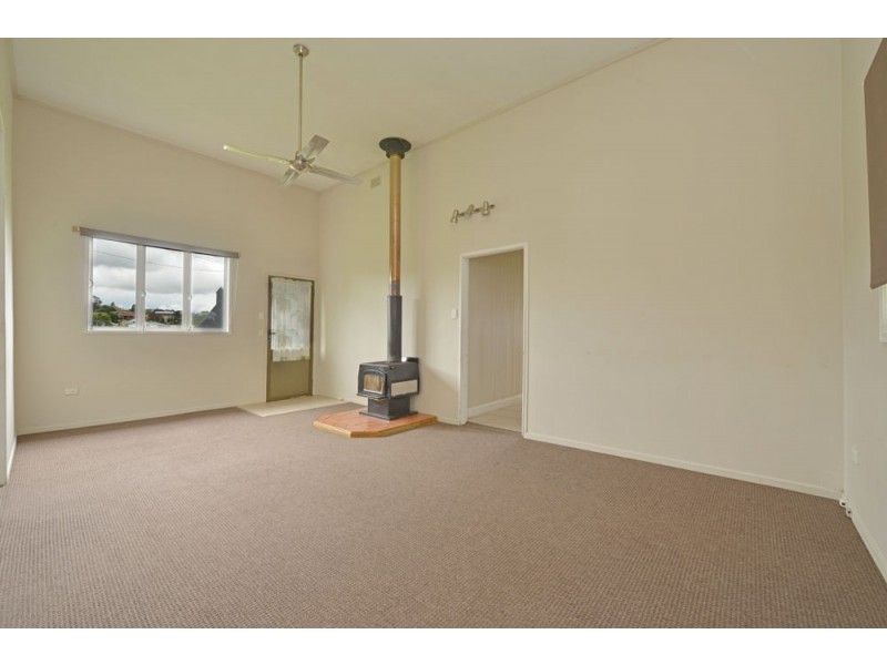 15 Whichello Street, Newtown QLD 4350