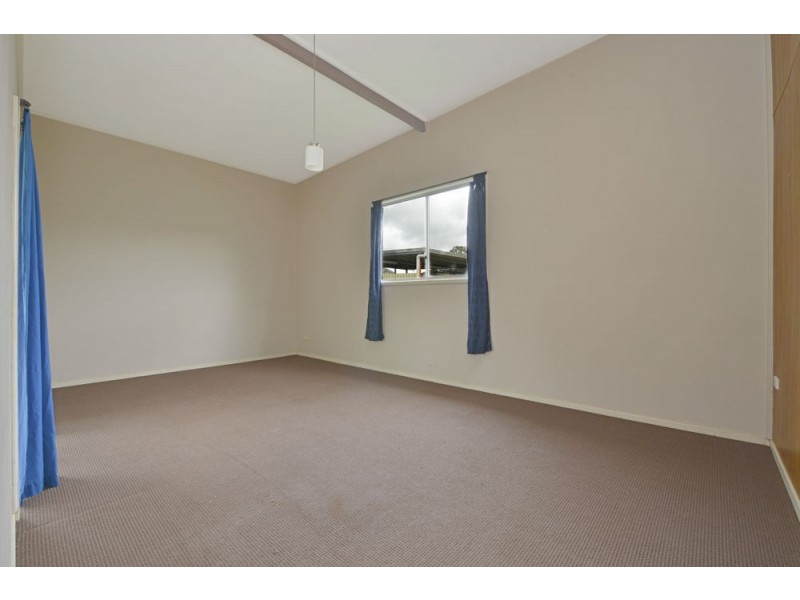 15 Whichello Street, Newtown QLD 4350