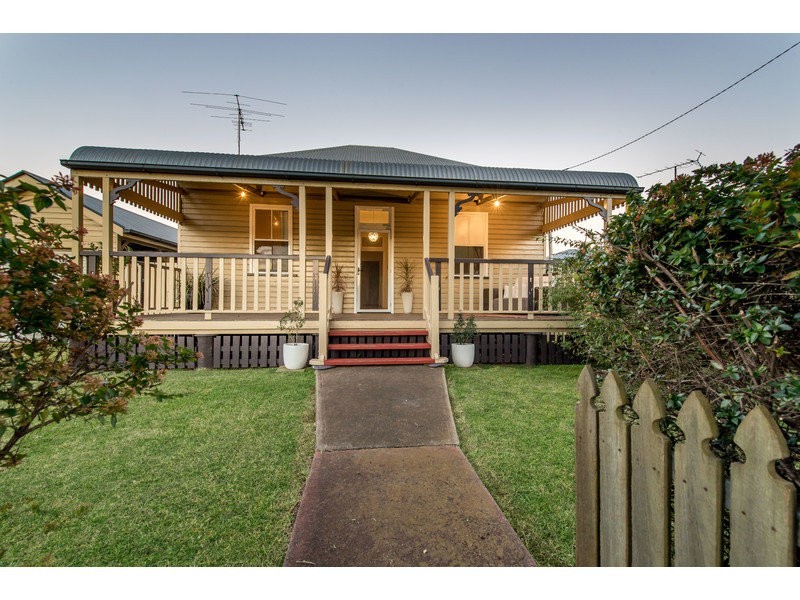24 McGregor Street, Wilsonton QLD 4350