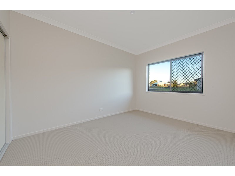 17 Kimdonn Drive, Withcott QLD 4352