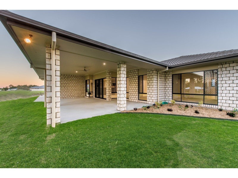 17 Kimdonn Drive, Withcott QLD 4352