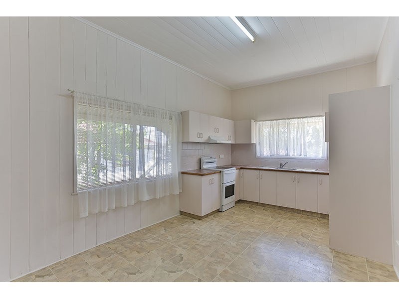 17 Sir Street, North Toowoomba QLD 4350