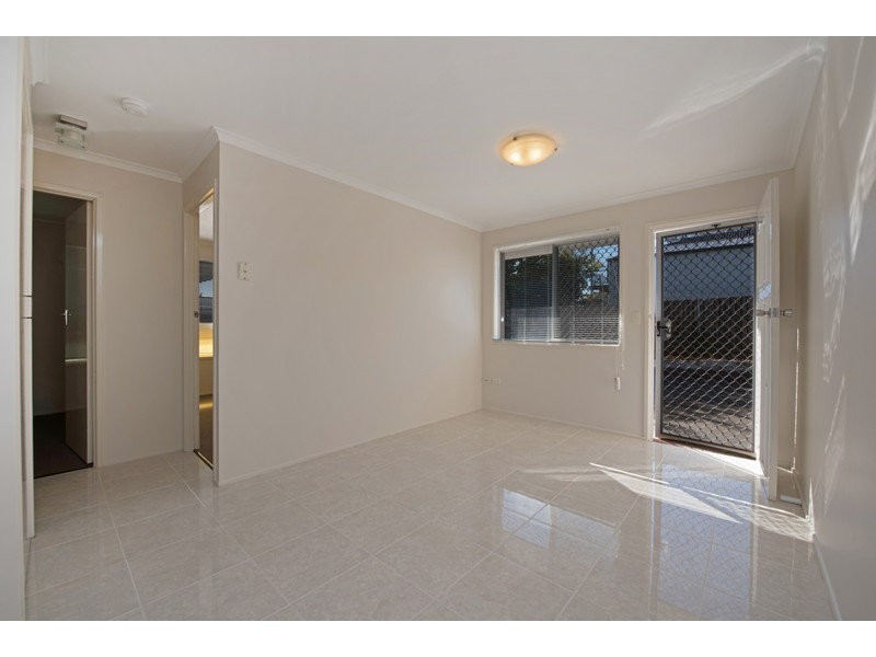 4 Gunn Street, Kearneys Spring QLD 4350