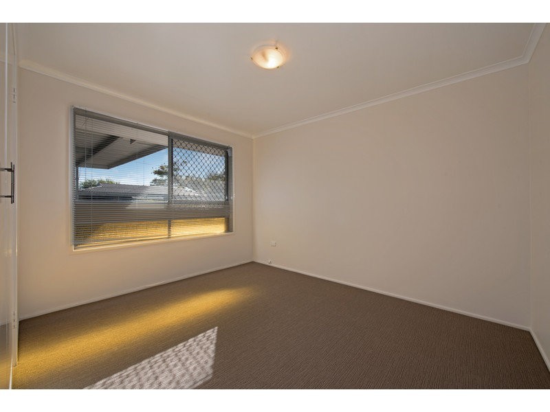 4 Gunn Street, Kearneys Spring QLD 4350