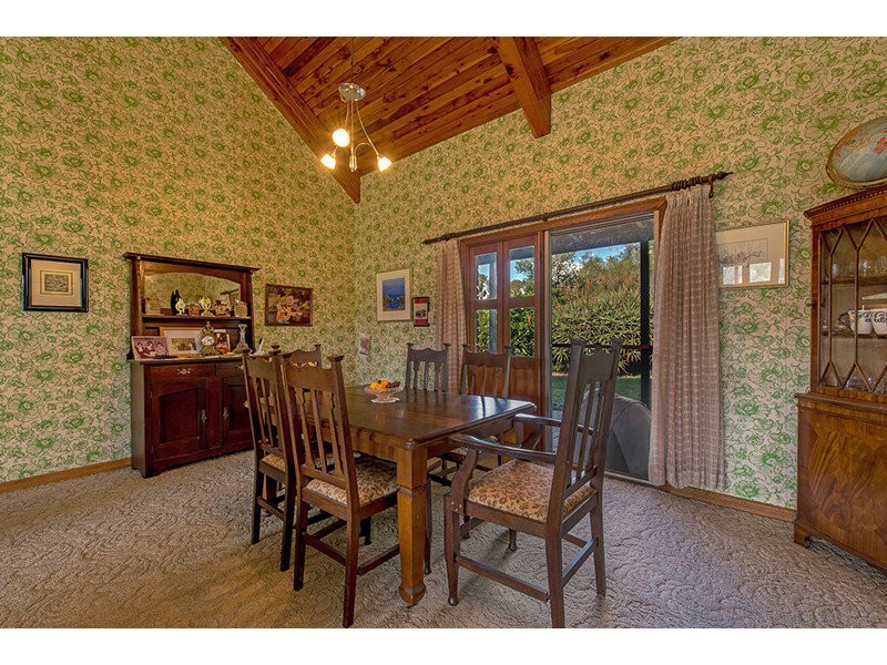 20 Barker Street, Goombungee QLD 4354