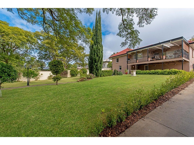 198A West Street, South Toowoomba QLD 4350