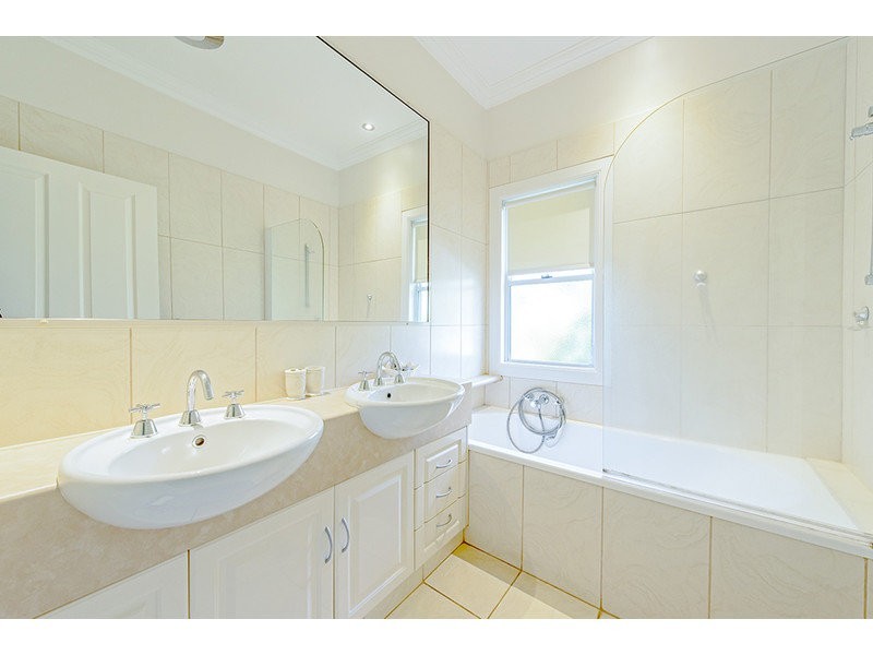198A West Street, South Toowoomba QLD 4350