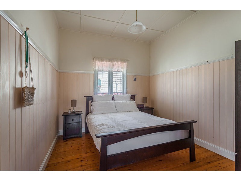 74 Taylor Street, Newtown QLD 4350