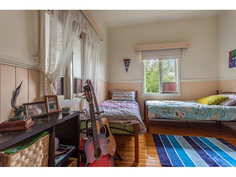 74 Taylor Street, Newtown QLD 4350