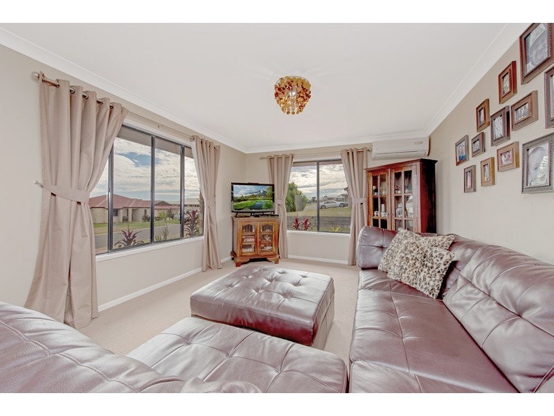 15 Schaefer Court, Westbrook QLD 4350