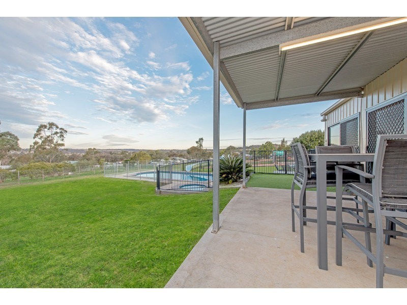 51 Peters Road, Meringandan West QLD 4352