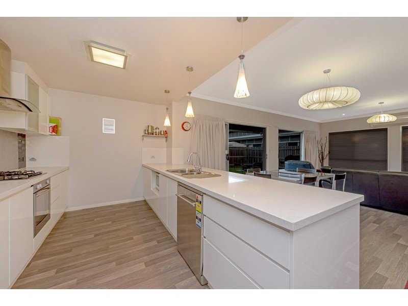 16/21 Andersson Court, Highfields QLD 4352