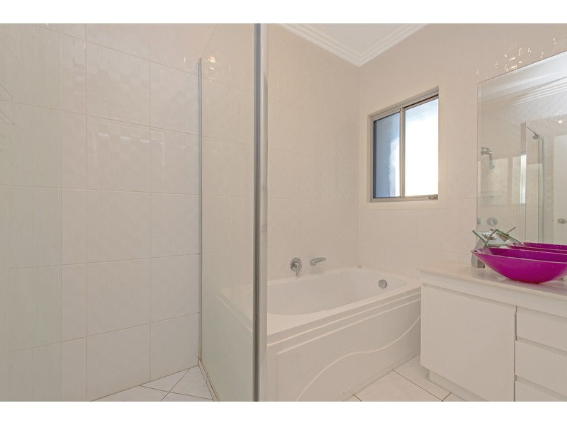 16/21 Andersson Court, Highfields QLD 4352