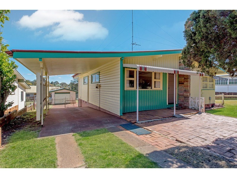 27 John Street, East Toowoomba QLD 4350