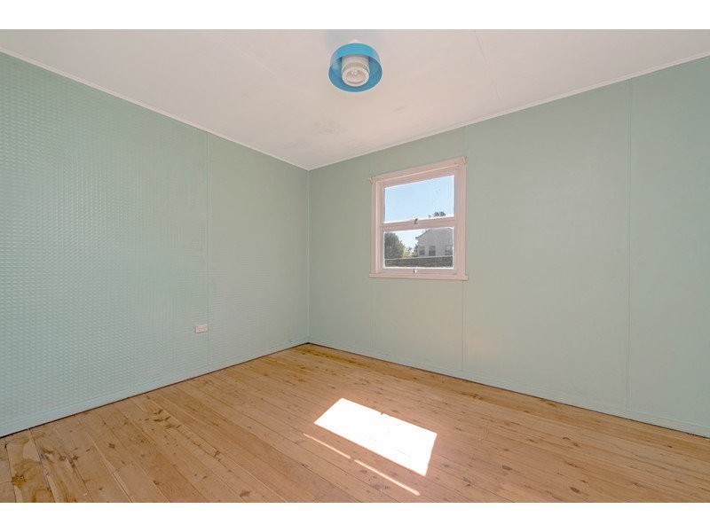 27 John Street, East Toowoomba QLD 4350