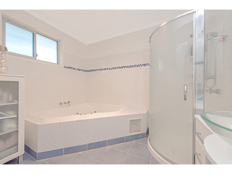 9 Maker Street, Rangeville QLD 4350