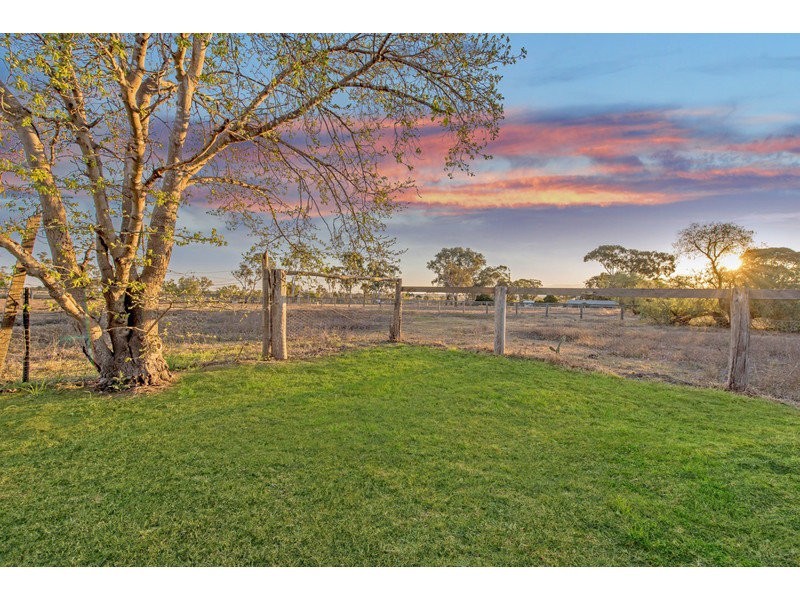 1357 Gore Highway, Westbrook QLD 4350