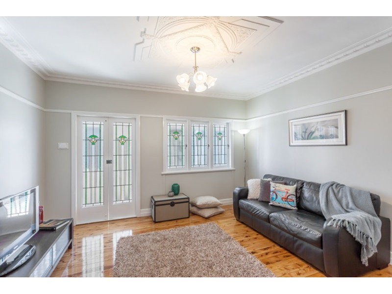 100 Water Street, South Toowoomba QLD 4350