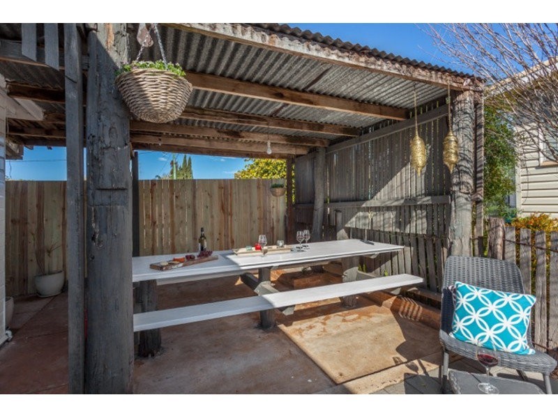 100 Water Street, South Toowoomba QLD 4350