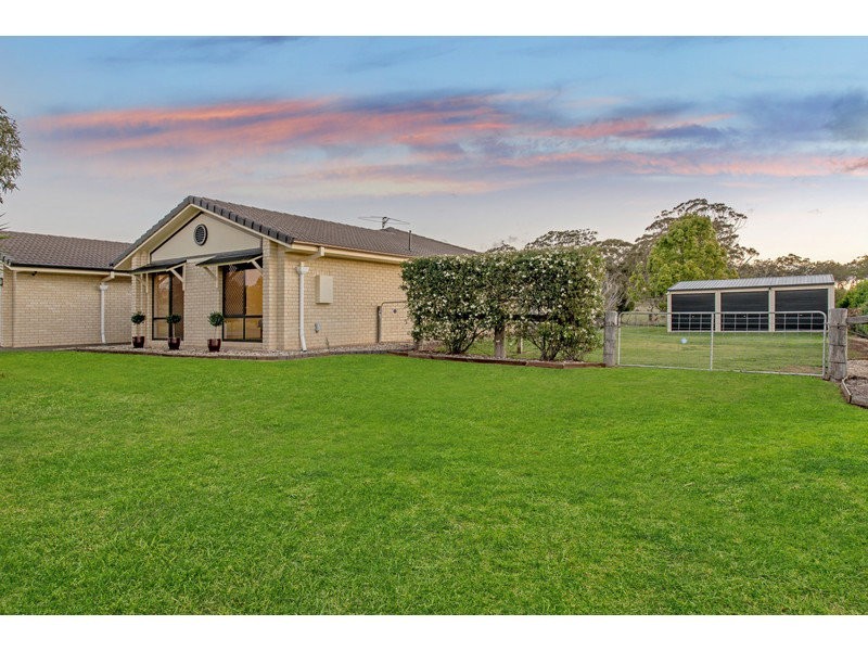 3 Mercedes Drive, Highfields QLD 4352