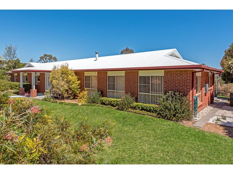 17 Palmer Drive, Highfields QLD 4352