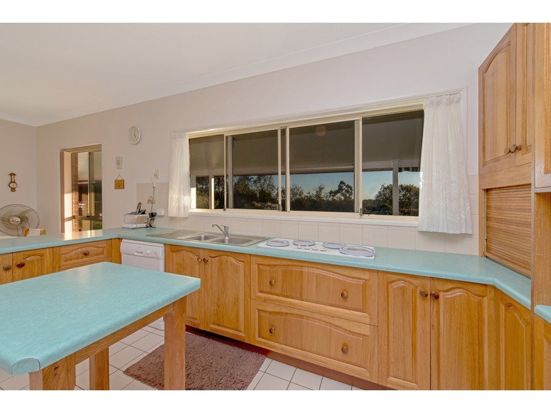 17 Palmer Drive, Highfields QLD 4352