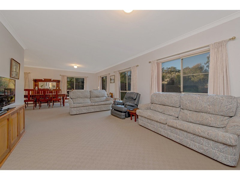 17 Palmer Drive, Highfields QLD 4352