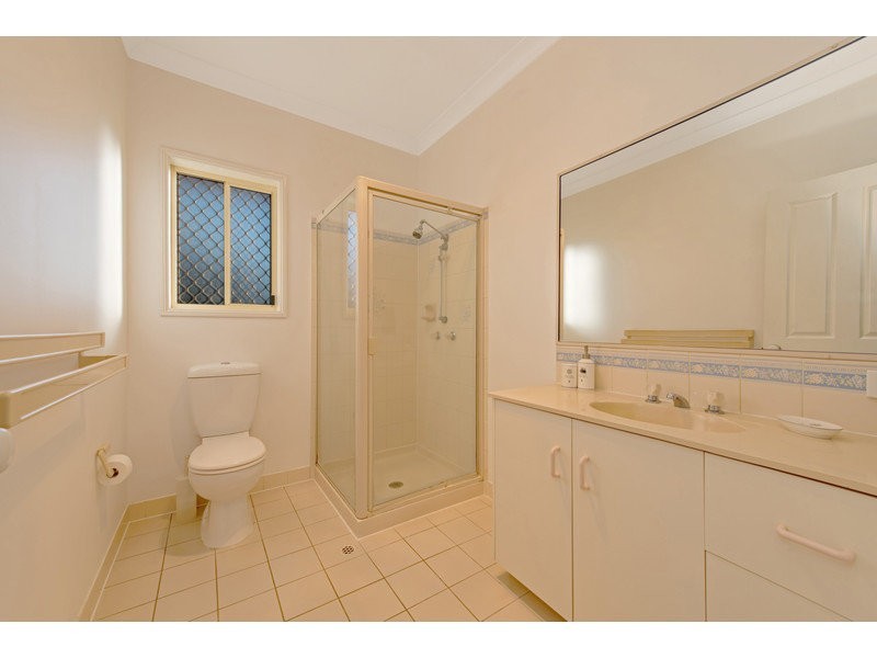 17 Palmer Drive, Highfields QLD 4352