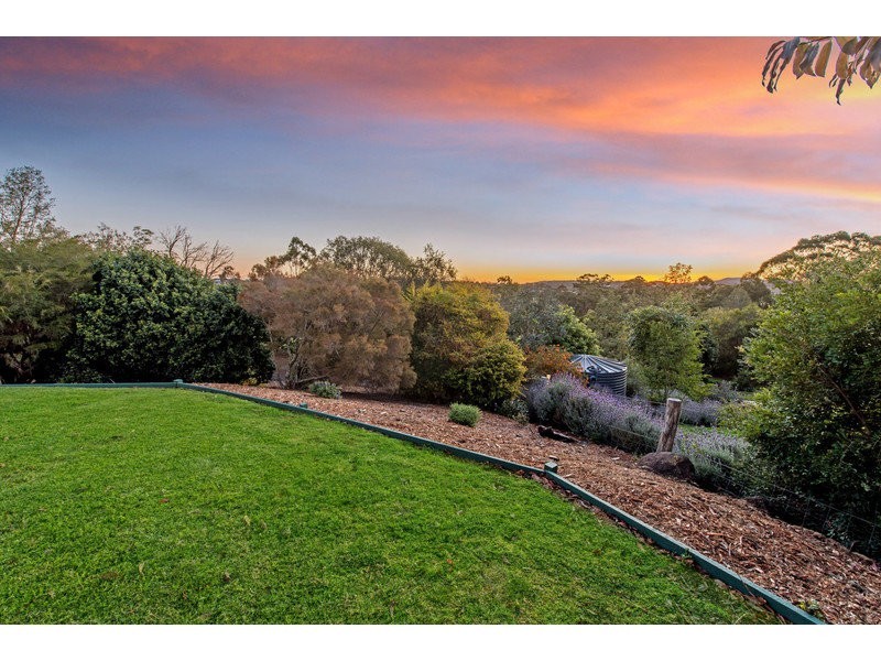 17 Palmer Drive, Highfields QLD 4352