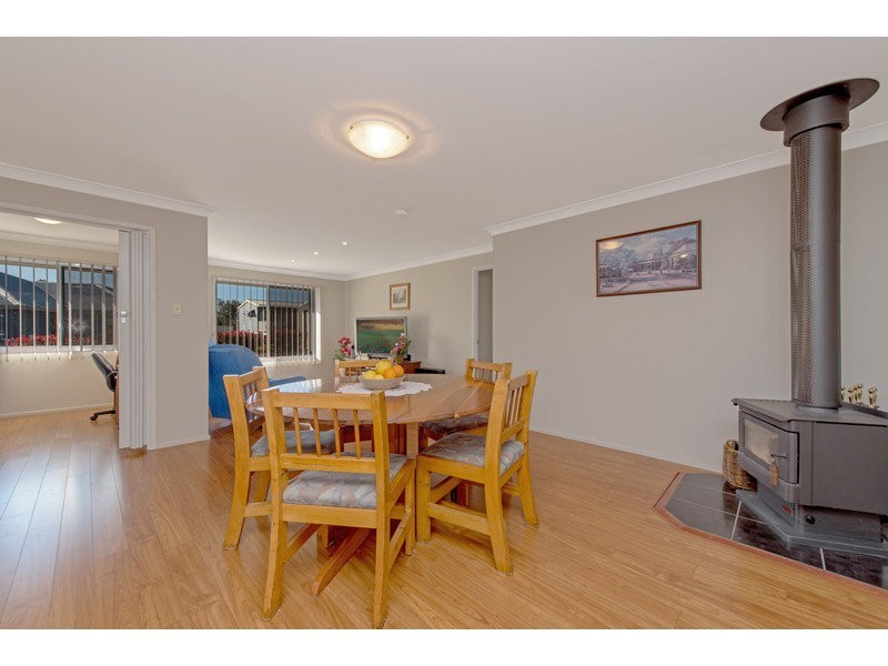 6 McLachlan Drive, Highfields QLD 4352