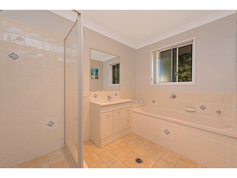 6 McLachlan Drive, Highfields QLD 4352