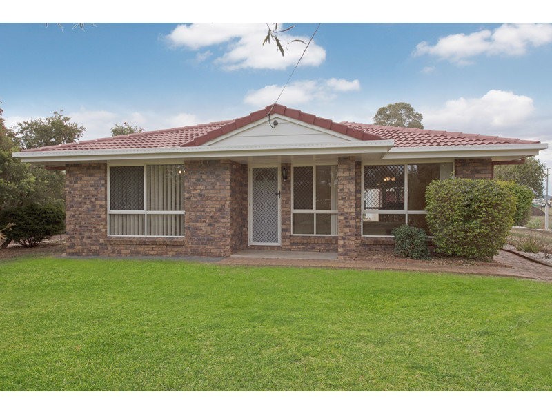 31 Station Street, Wyreema QLD 4352