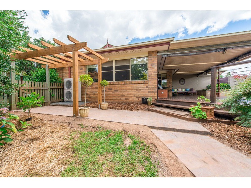6 Wesley Court, Highfields QLD 4352